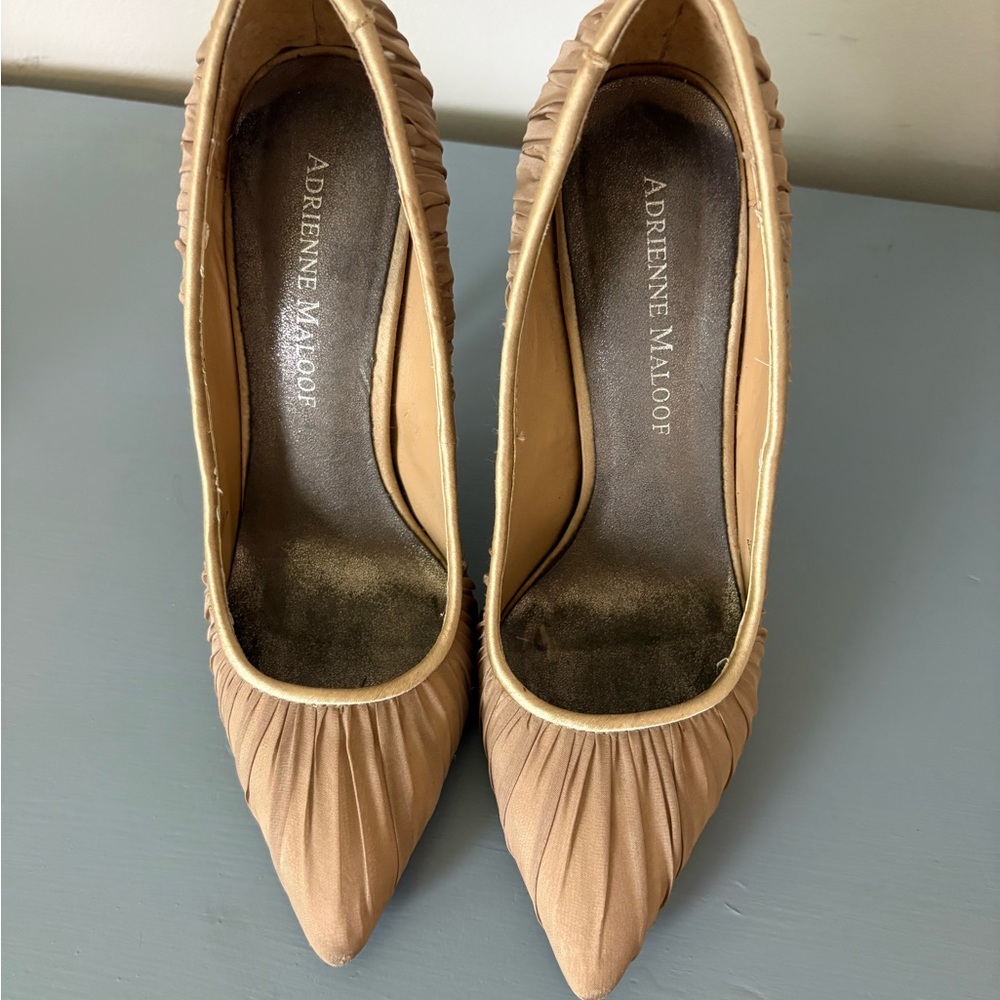 Adrienne Maloof Tan Pointed Toe Heels - Picture 11 of 13